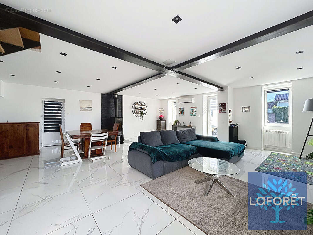 Maison à SAINT-GEOURS-DE-MAREMNE