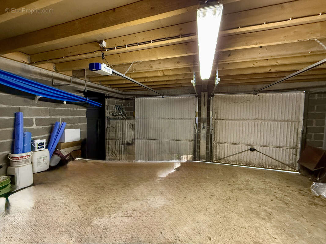 Propriété 8 pièces 135 m2 + Studio de 15 m2 avec Piscine chauffée et grande dépendance sur un terrain de 1200 - photo 15
