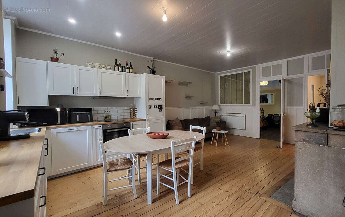 Appartement à LONS-LE-SAUNIER