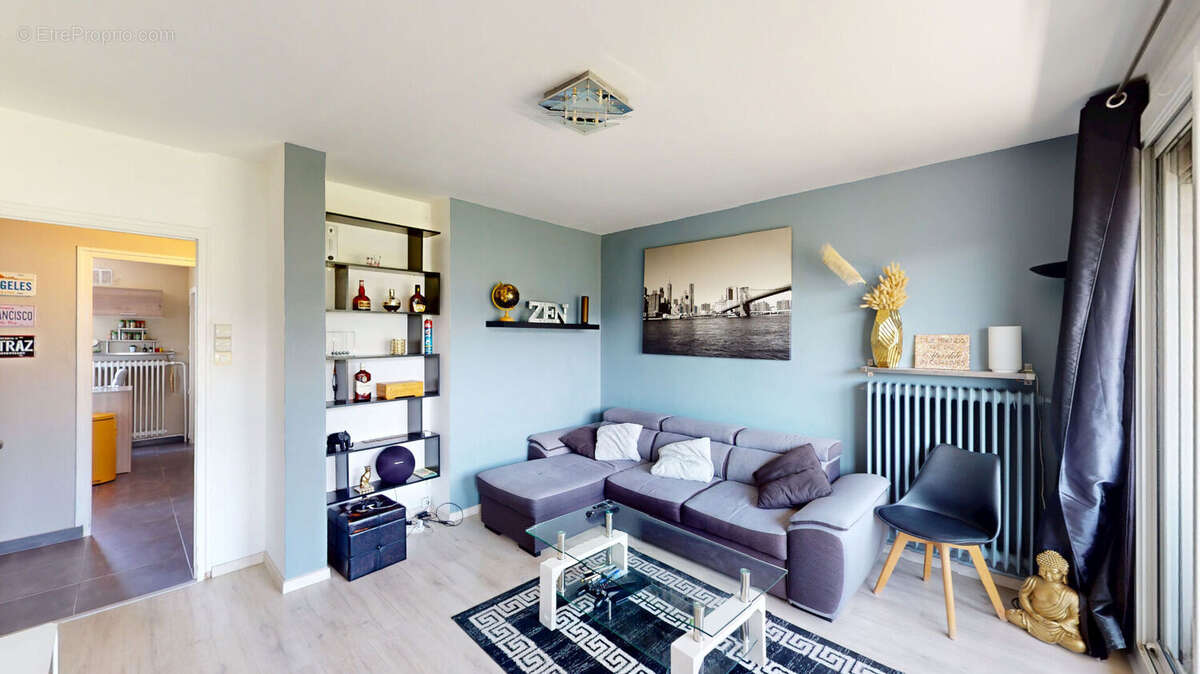 Appartement à SAINT-MARTIN-D'HERES