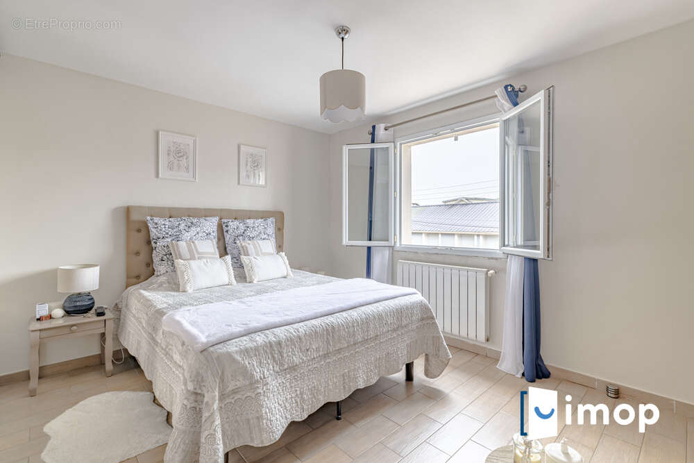 Maison à LIVRY-GARGAN