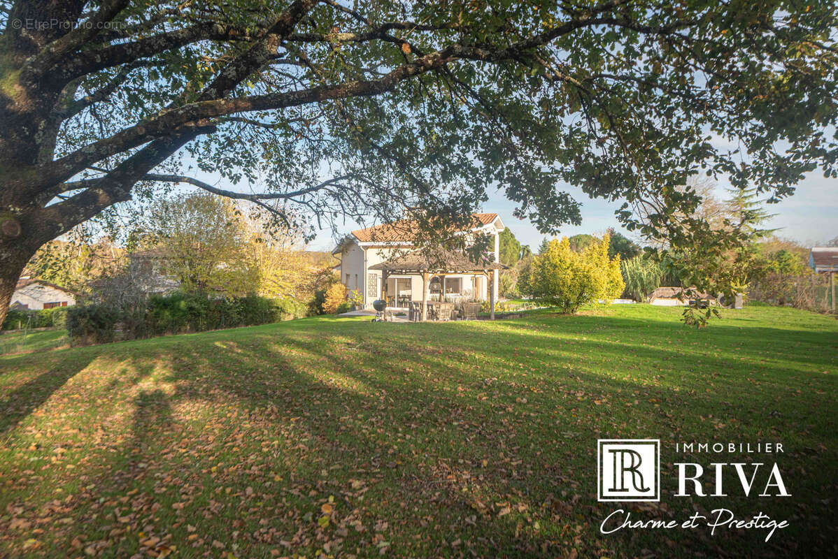 Maison à CARIGNAN-DE-BORDEAUX