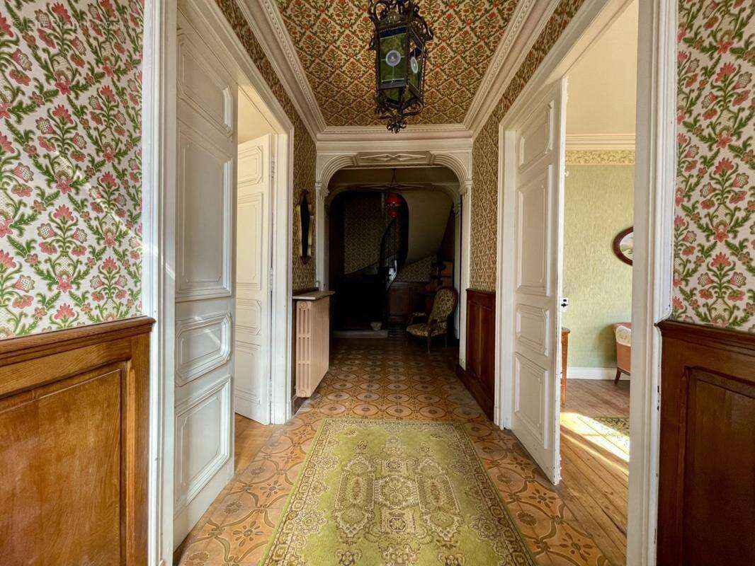 Maison à MIRANDOL-BOURGNOUNAC