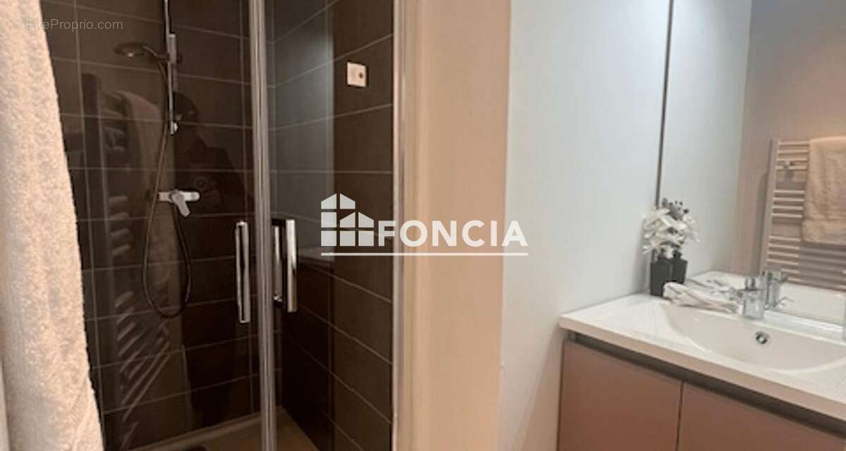 Appartement à RILLIEUX-LA-PAPE