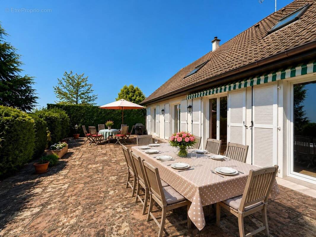 Photo 1 - Maison à LURE