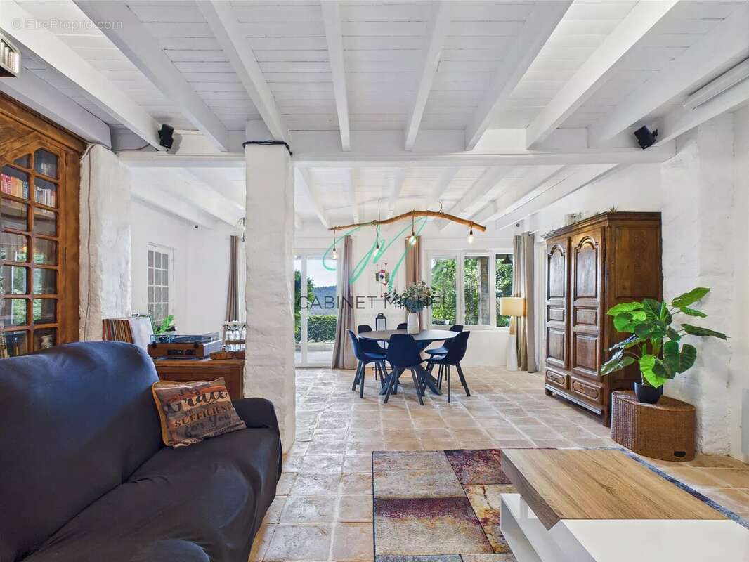 Maison à LE BAR-SUR-LOUP