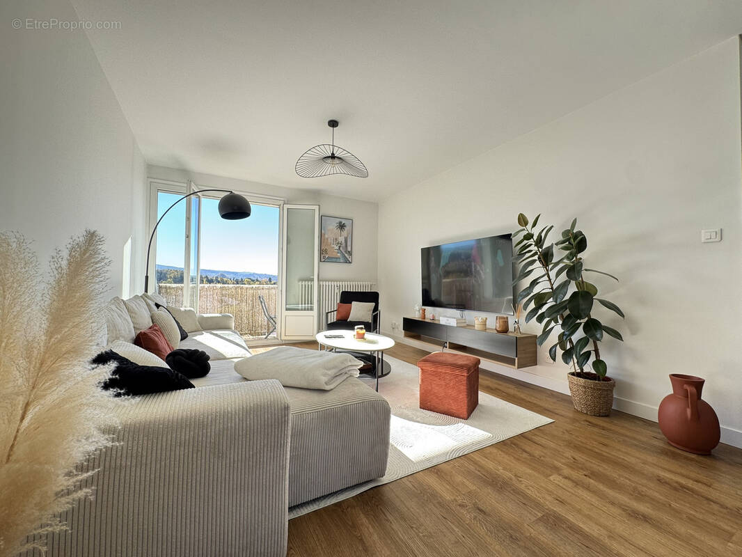 Appartement à LA TALAUDIERE