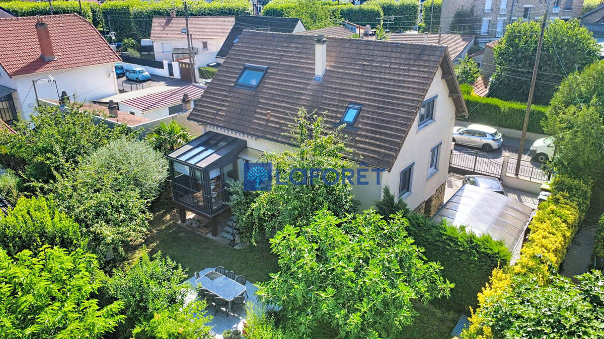 Maison à SAVIGNY-SUR-ORGE