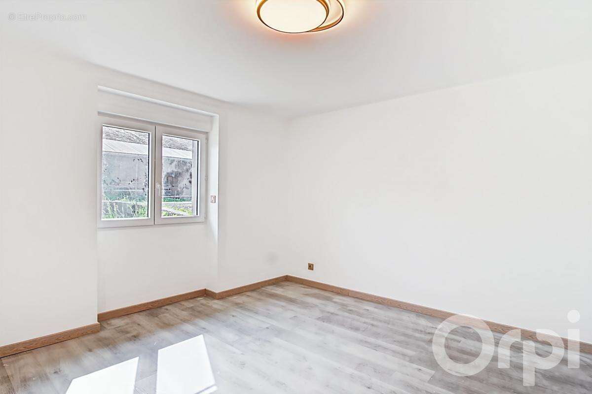 Appartement à MARIGNIER