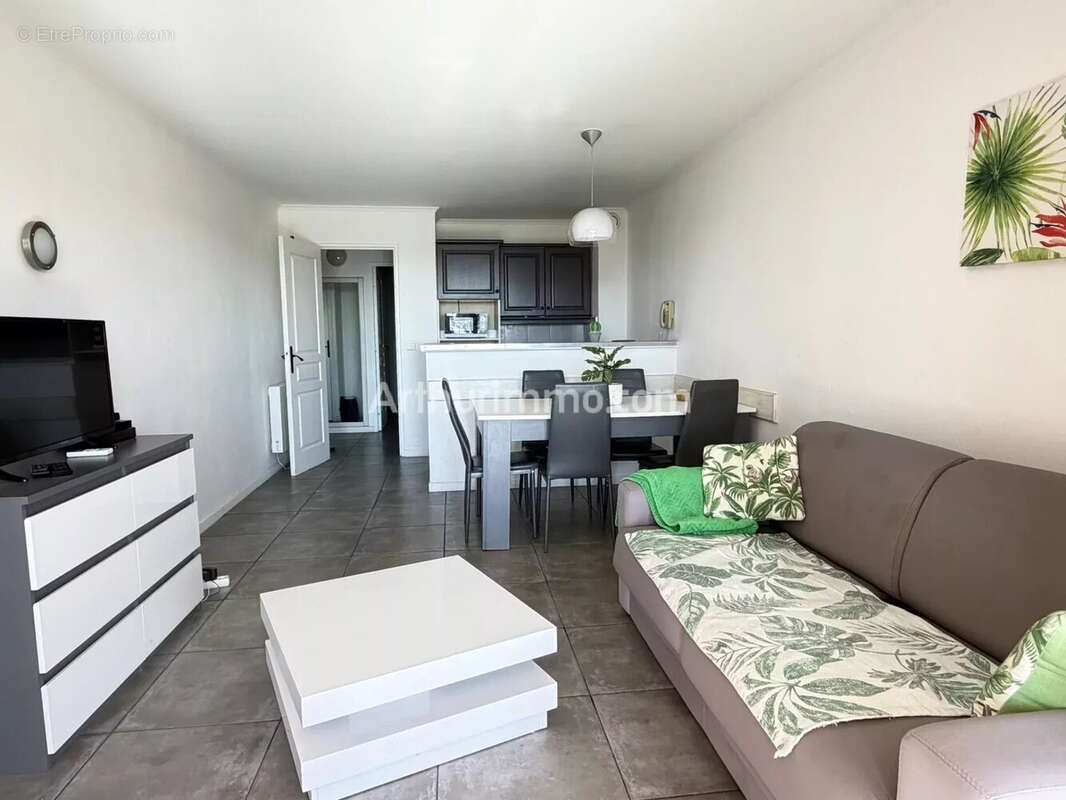 Appartement à LES ISSAMBRES