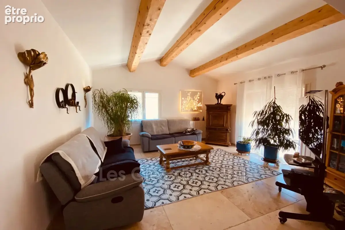 Maison 5 pièces 104 m² à vendre à Gareoult (83136) - photo 8