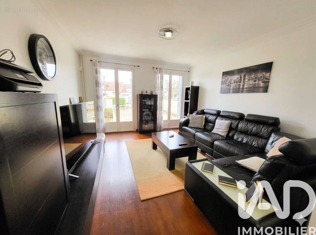 Photo 3 - Maison à MORANGIS