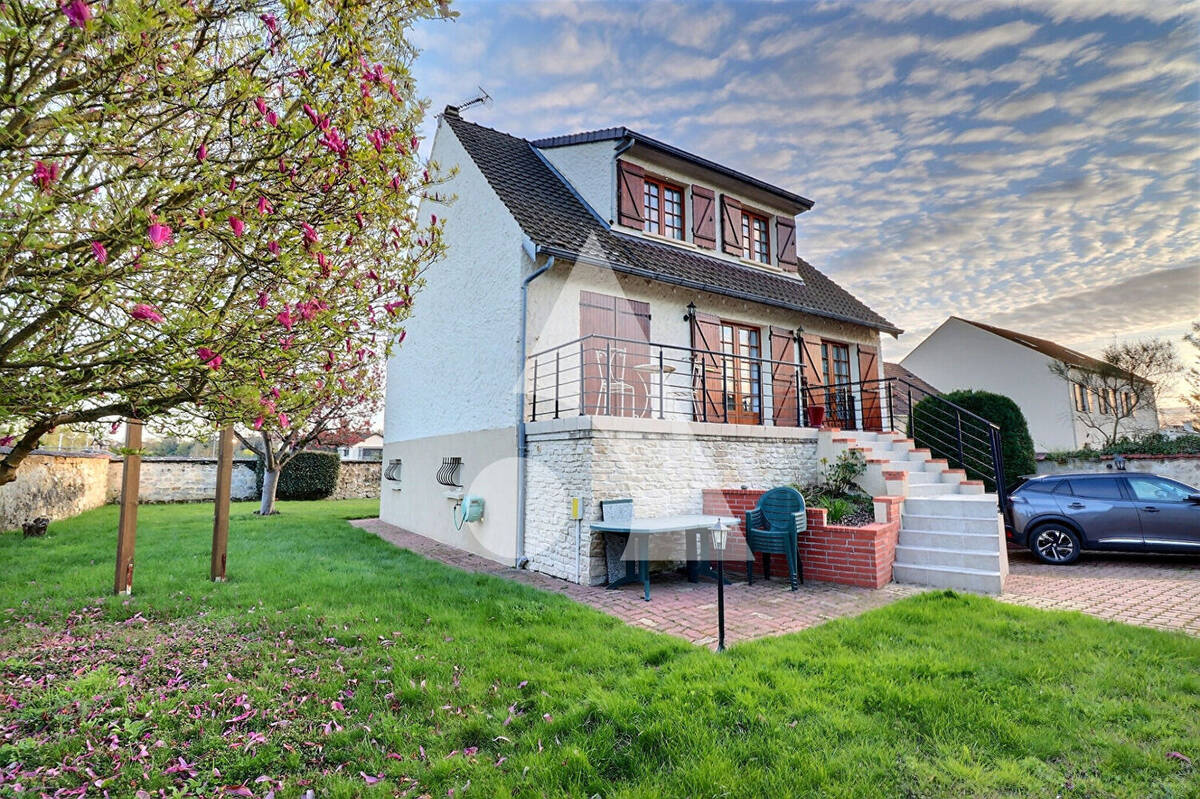 Maison à AUVERS-SUR-OISE