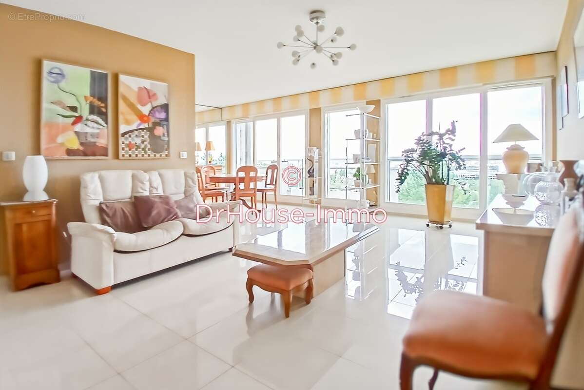 Appartement à ROSNY-SOUS-BOIS
