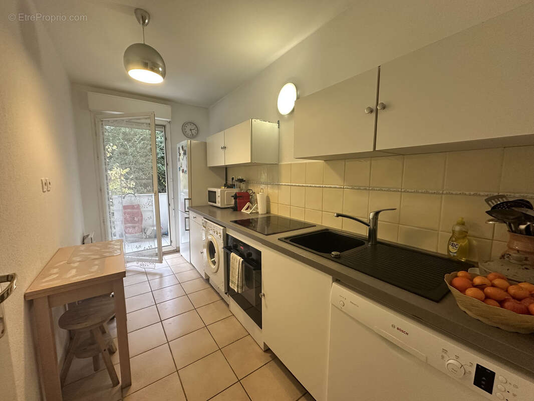 Appartement à MARSEILLE-8E