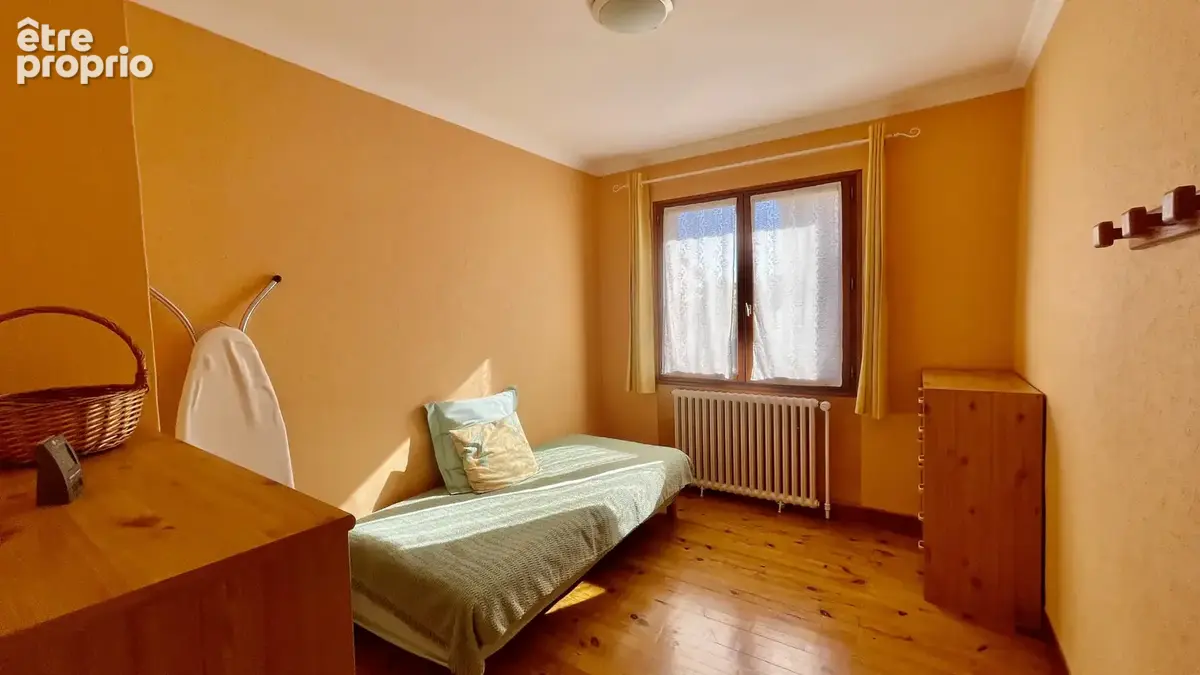 Grande maison familiale de 220 m2 / 5 chambres / Terrain de 673 m2 - photo 9