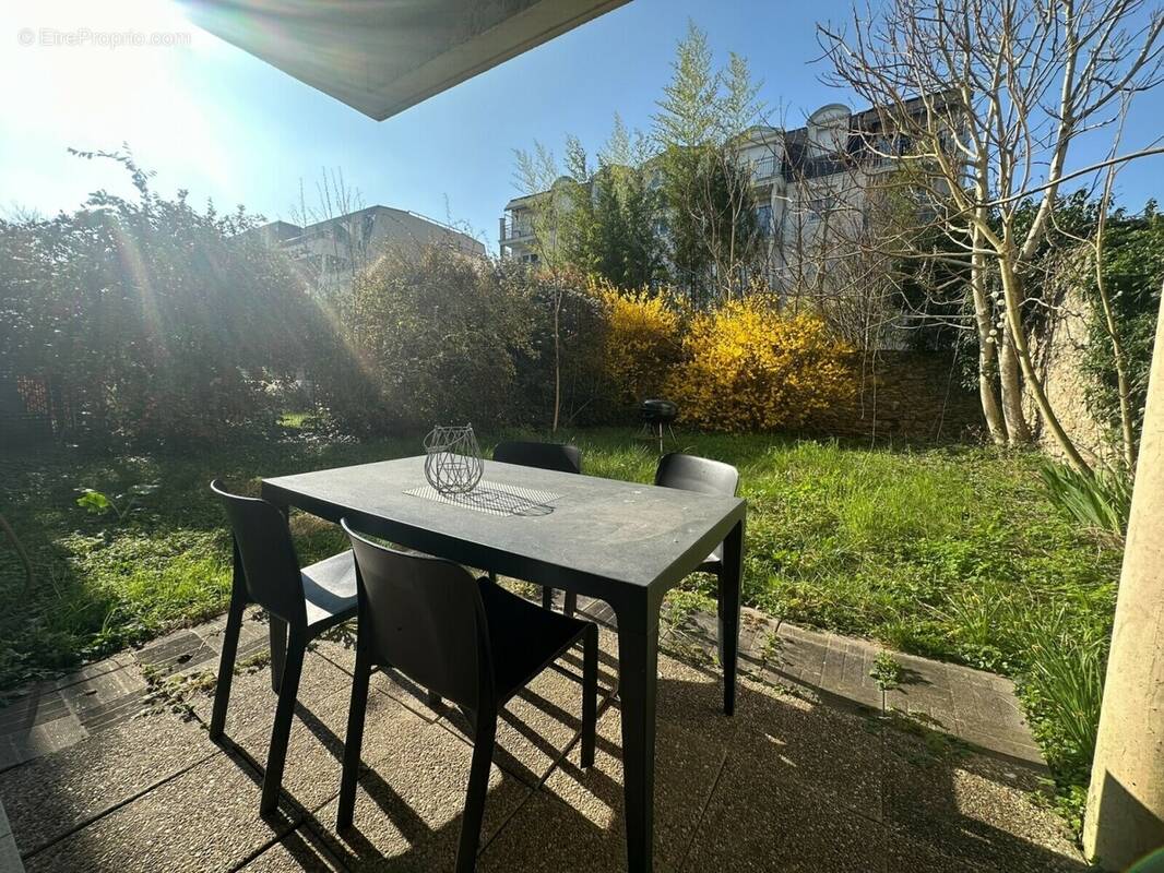 Appartement à DAMMARIE-LES-LYS