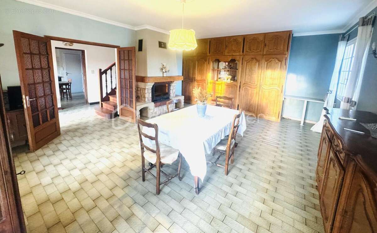 Maison à LIGNAN-SUR-ORB