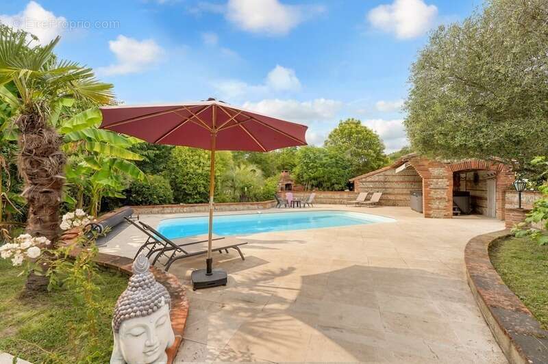 LAGRÂCE-DIEU – Charmante toulousaine familiale de 215 m² avec piscine sur un terrain de 1 500 m² - photo 13