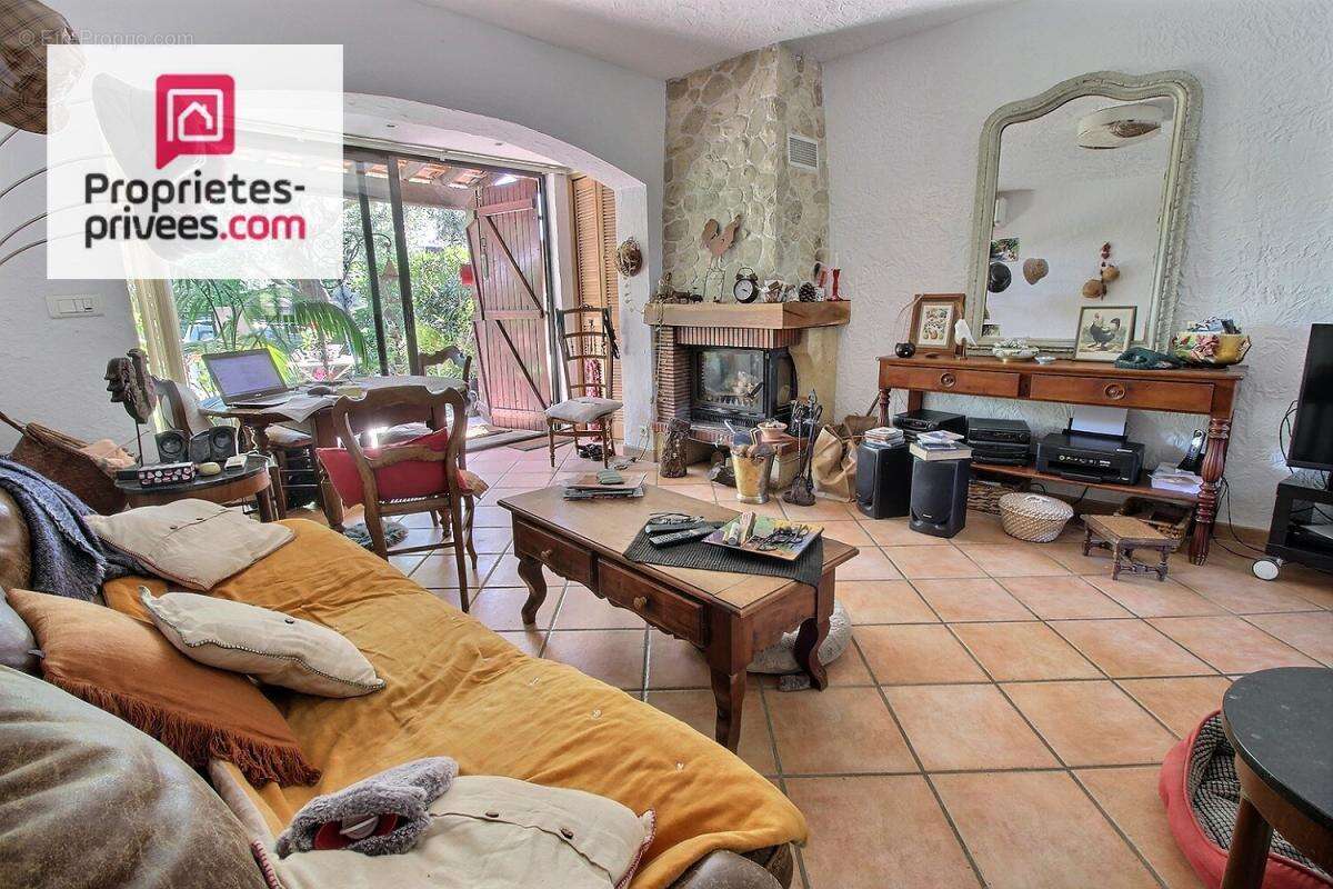 Maison à LORGUES