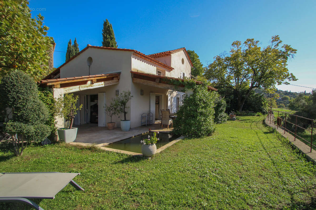 Maison à FAYENCE