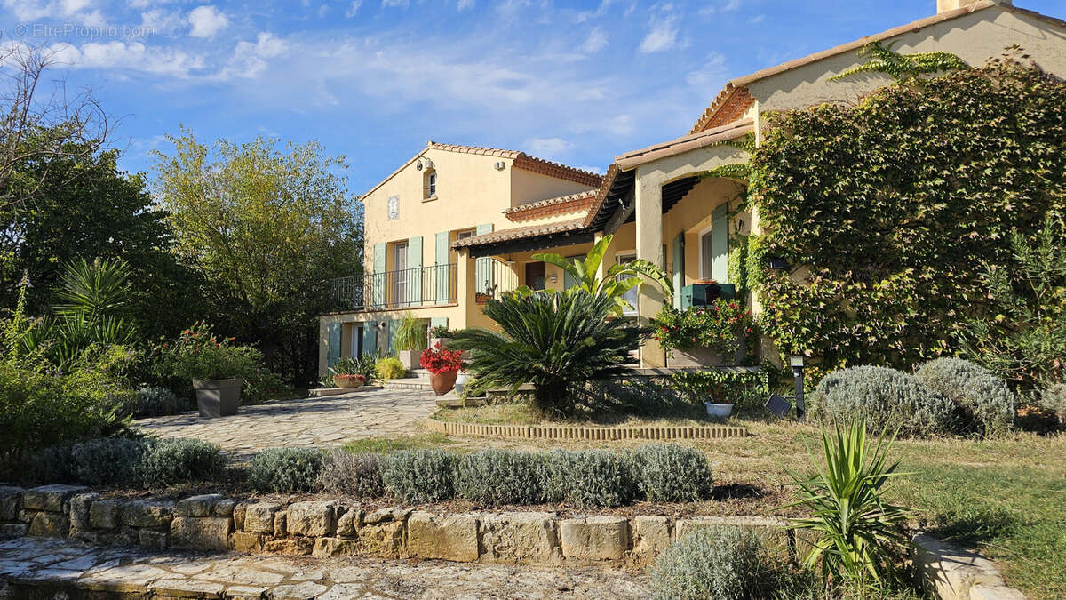 Maison à SAINT-GILLES