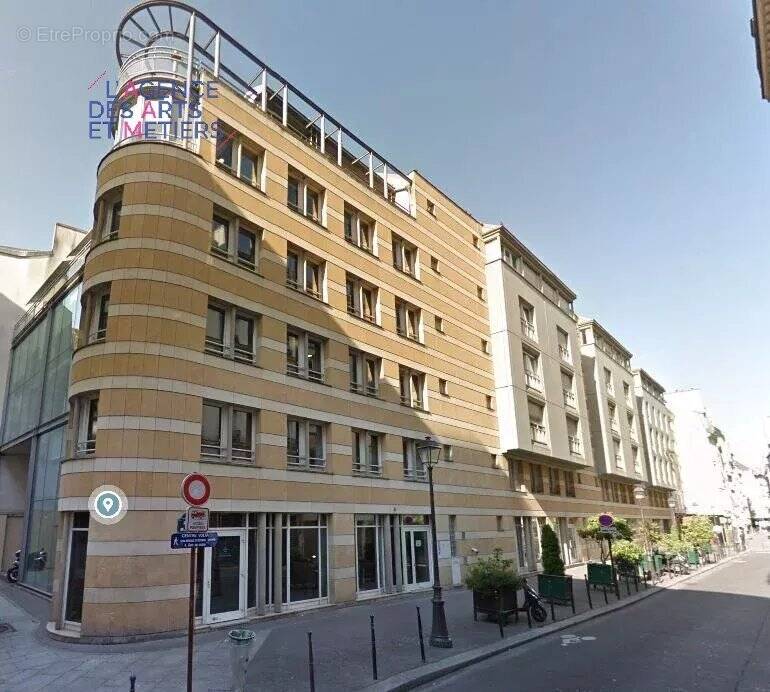 Parking à PARIS-3E