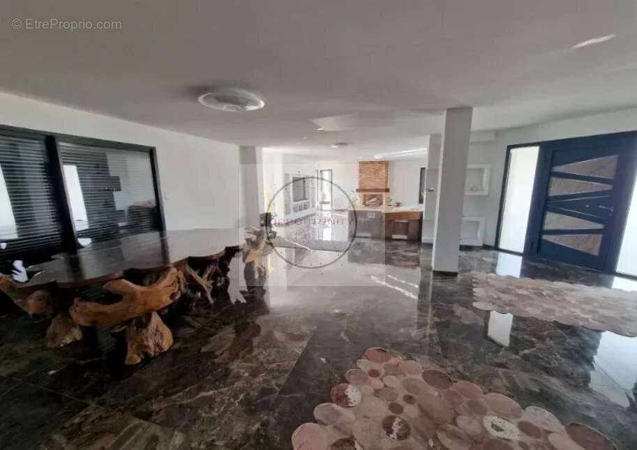 Maison 227 m² à Montauban  - photo 2