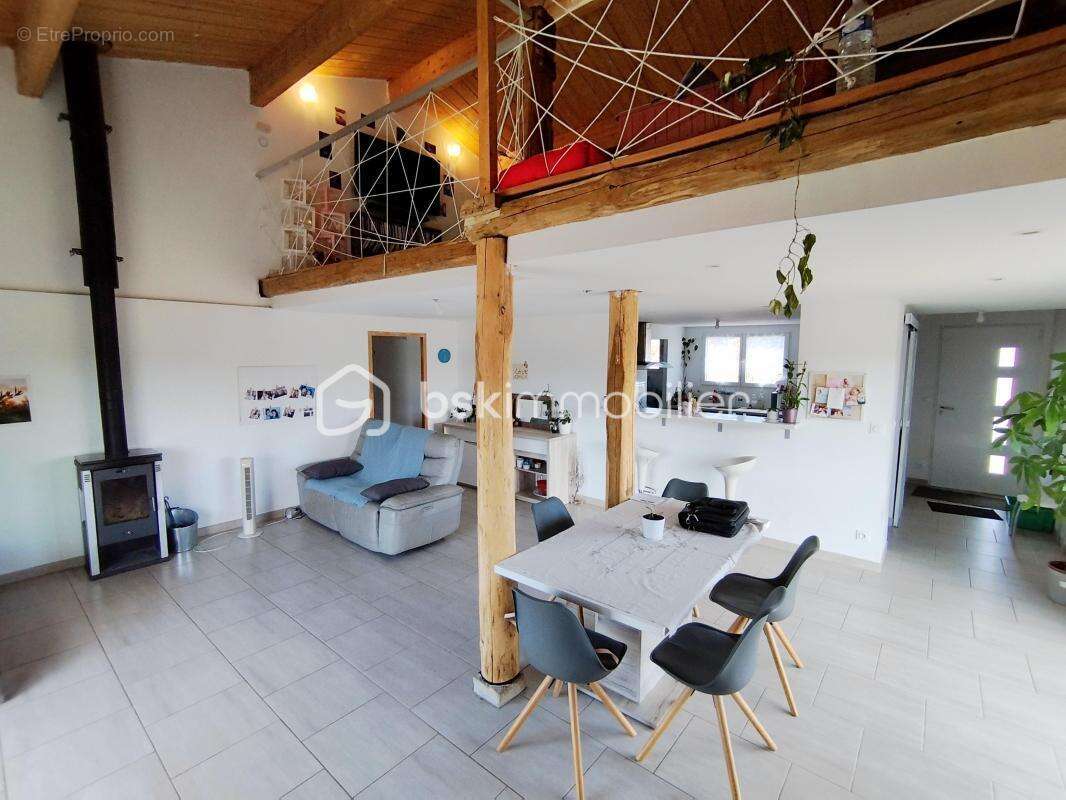 maison de 4 chambres - photo 3