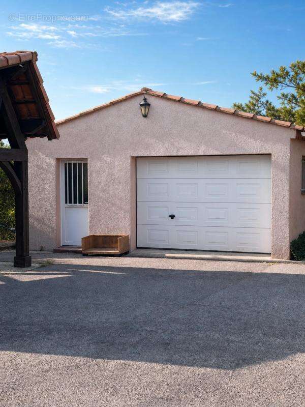 Pourrières – propriété familiale avec deux habitations, piscine - photo 28