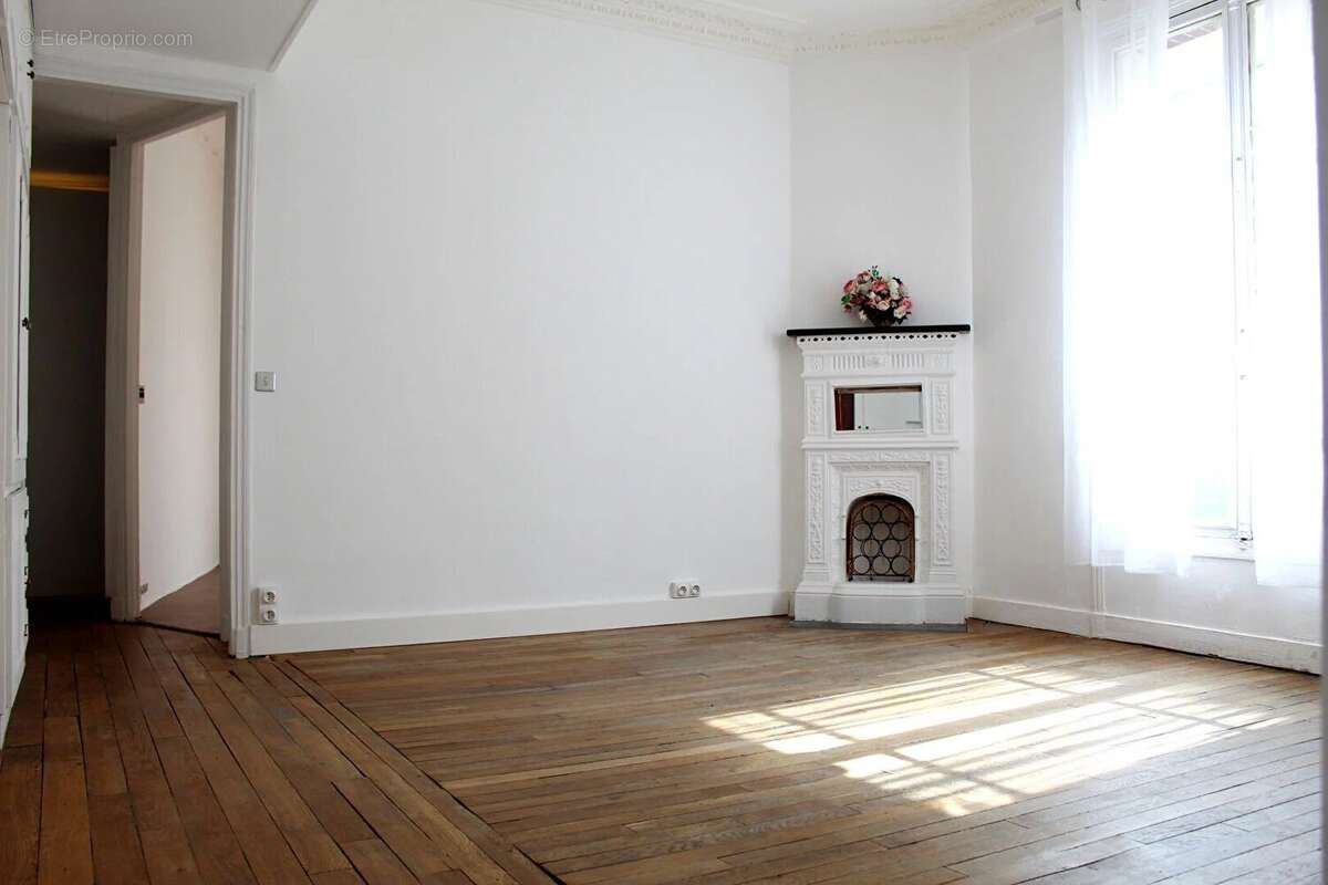 Appartement à PARIS-15E