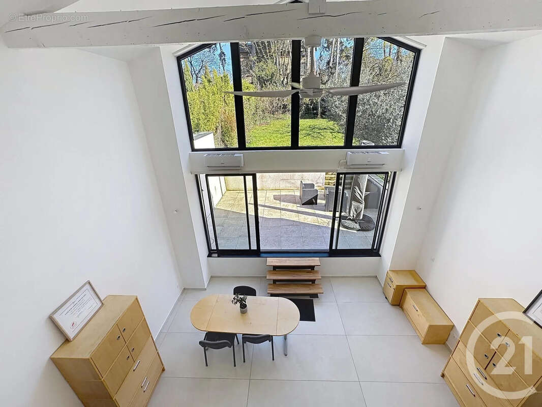 Appartement à SAINTE-FOY-LES-LYON