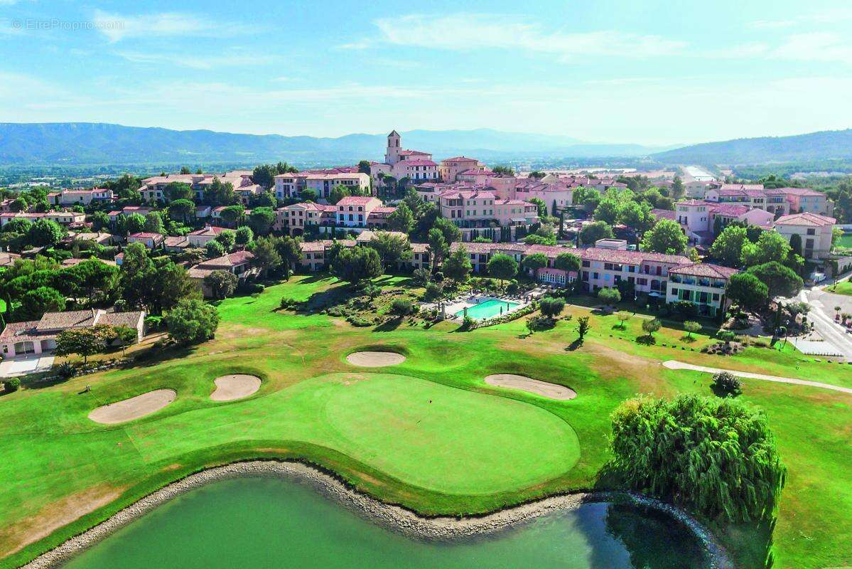 Appartement à MALLEMORT