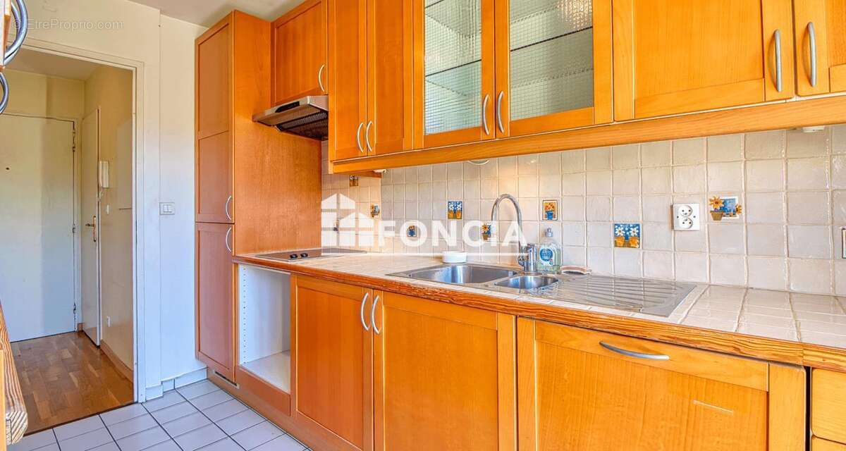 Appartement à VERNEUIL-SUR-SEINE
