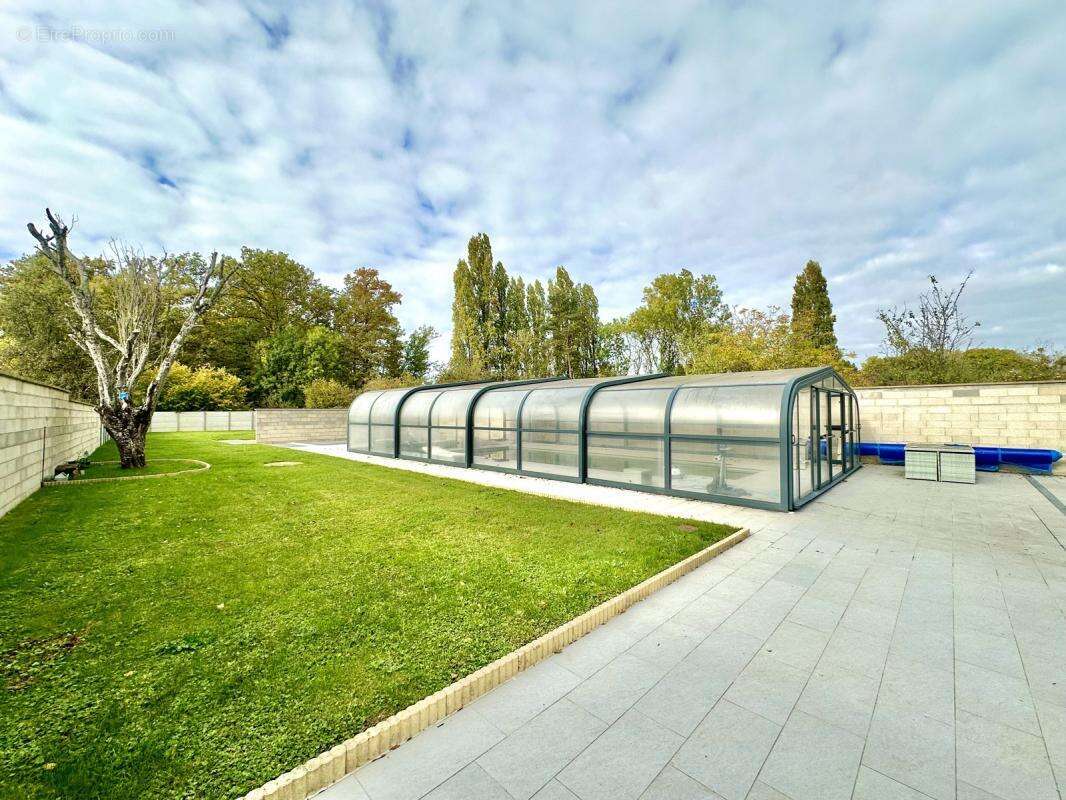 Maison à VILLENEUVE-LES-BORDES