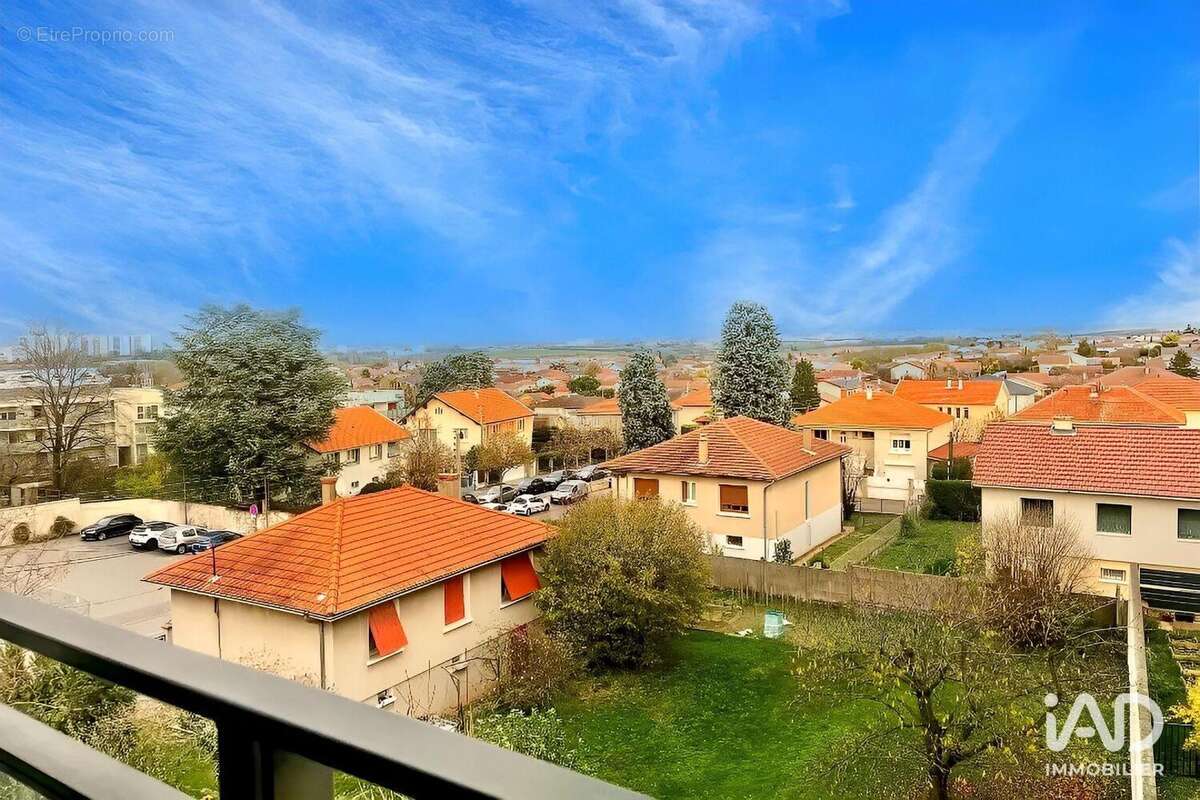 Photo 2 - Appartement à FEYZIN