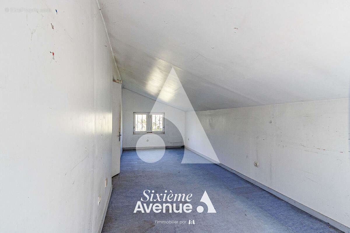Villa plain pied 3 chambres - garage - 870m2 parcelle - photo 9