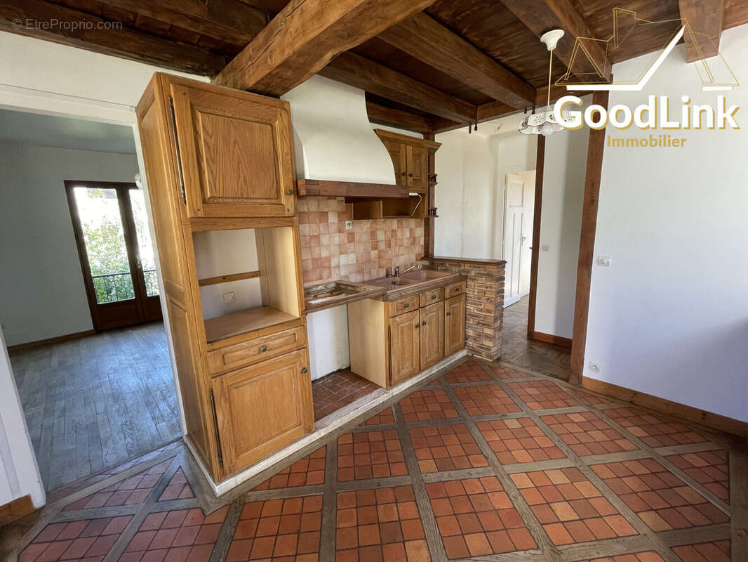 Maison à SAINT-FARGEAU-PONTHIERRY