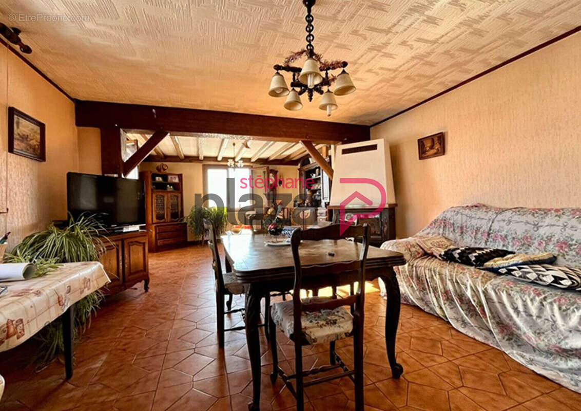 Maison à LA CHAUX-DU-DOMBIEF