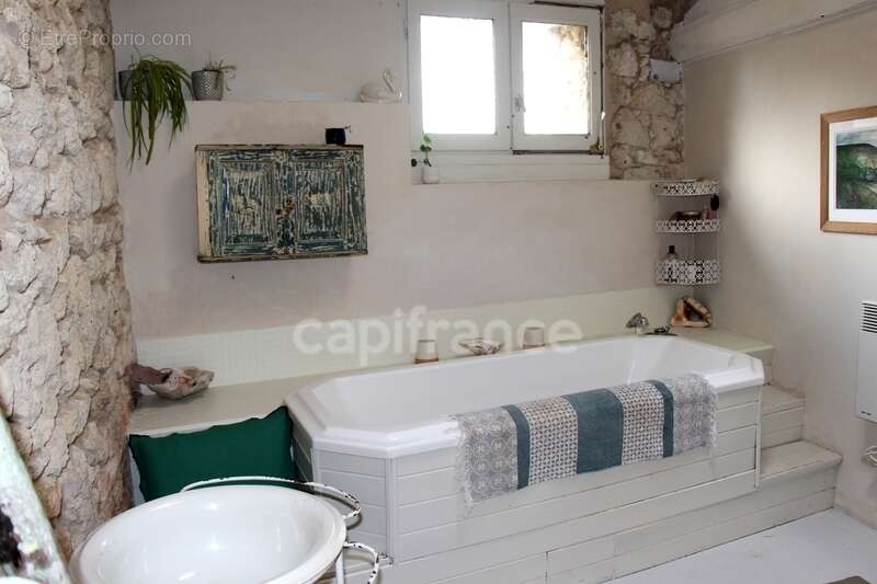 Maison à SAINT-CLAR