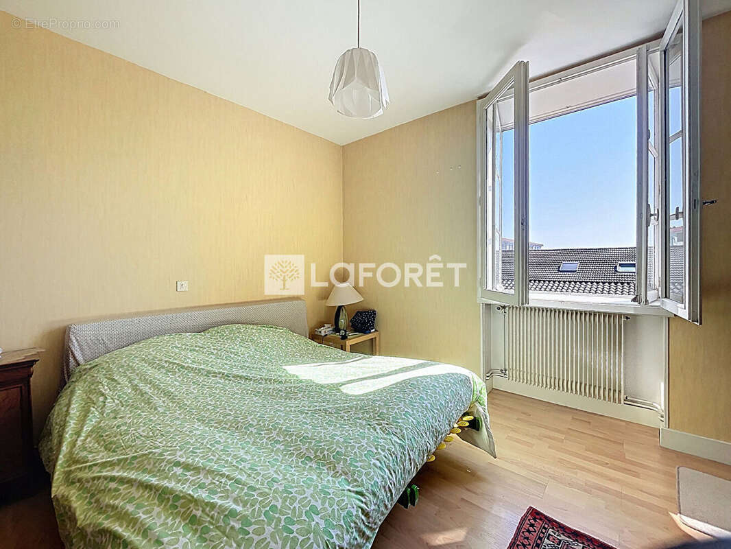 Appartement à SAINT-LAURENT-SUR-SAONE