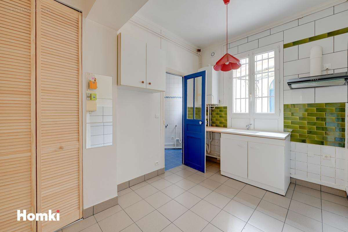 Appartement à LES LILAS