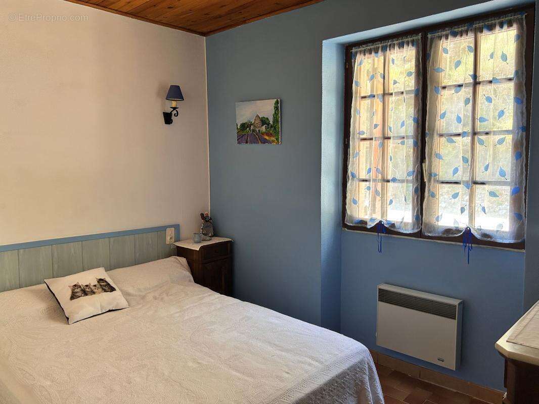 Maison à SAINT-FERREOL-TRENTE-PAS