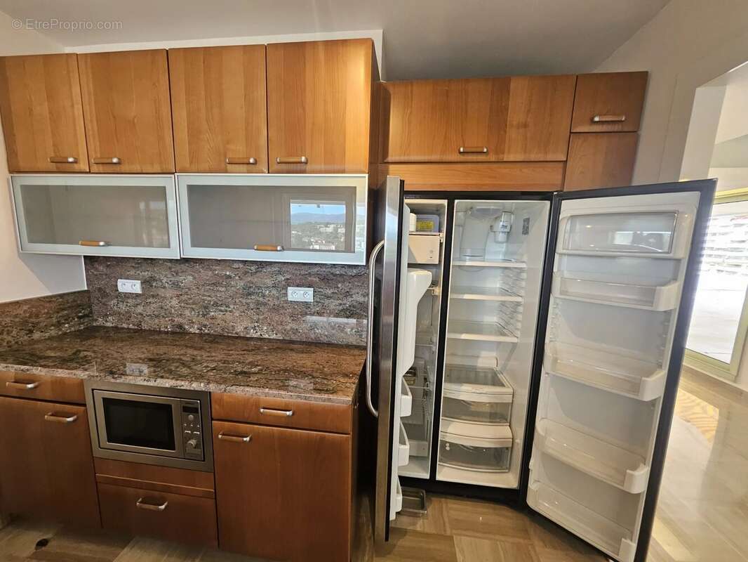 Appartement à VILLENEUVE-LOUBET