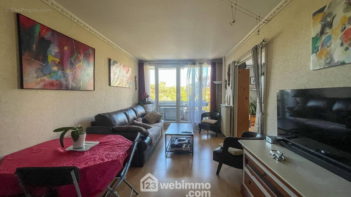 Appartement à BOISSY-SAINT-LEGER