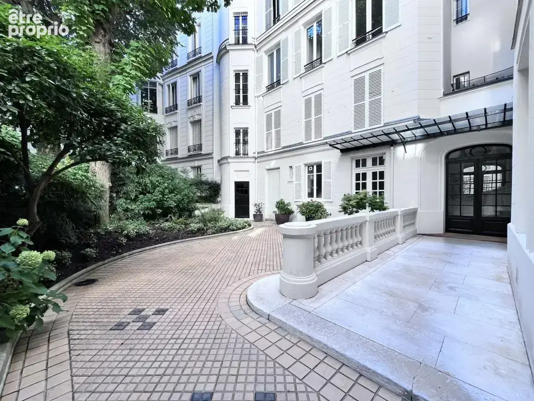 Paris 16 - victor hugo / etoile - studette 11,20m² carrez - photo 8
