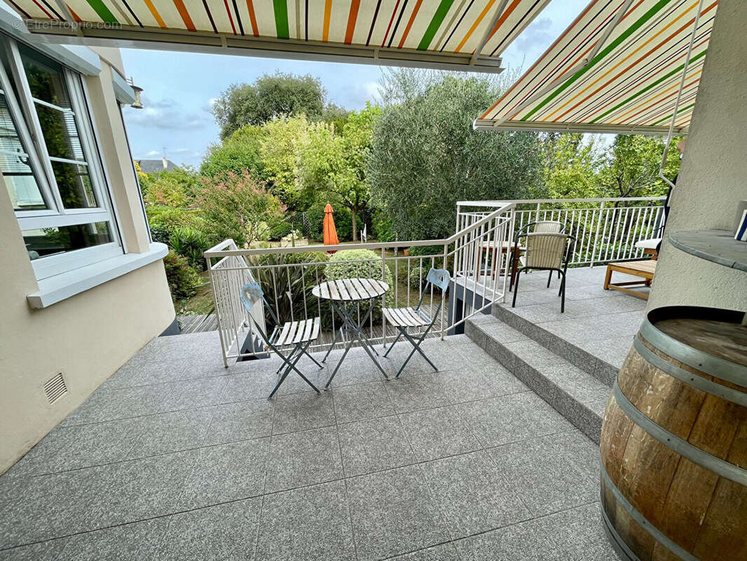 Maison à SAINT-CYR-SUR-LOIRE