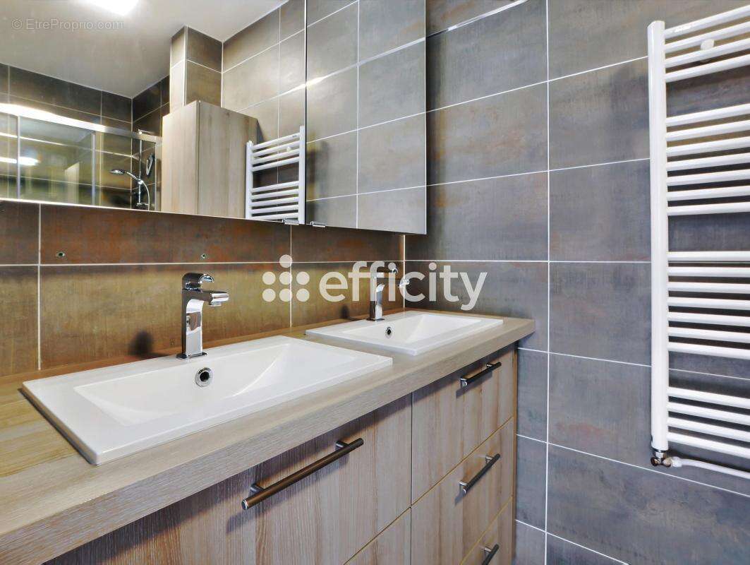 Appartement à SAINT-OUEN