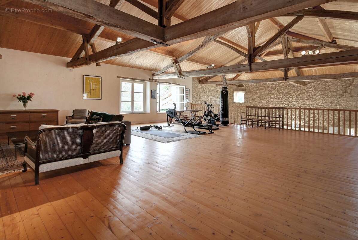 Maison à MAUVEZIN