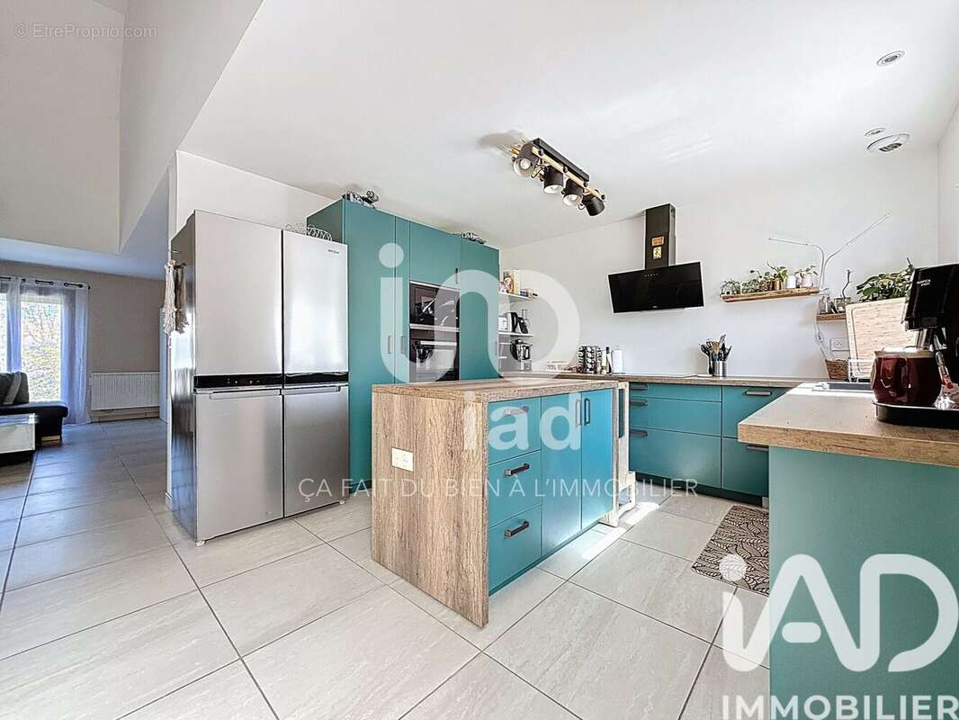Photo 5 - Maison à SAINTRY-SUR-SEINE
